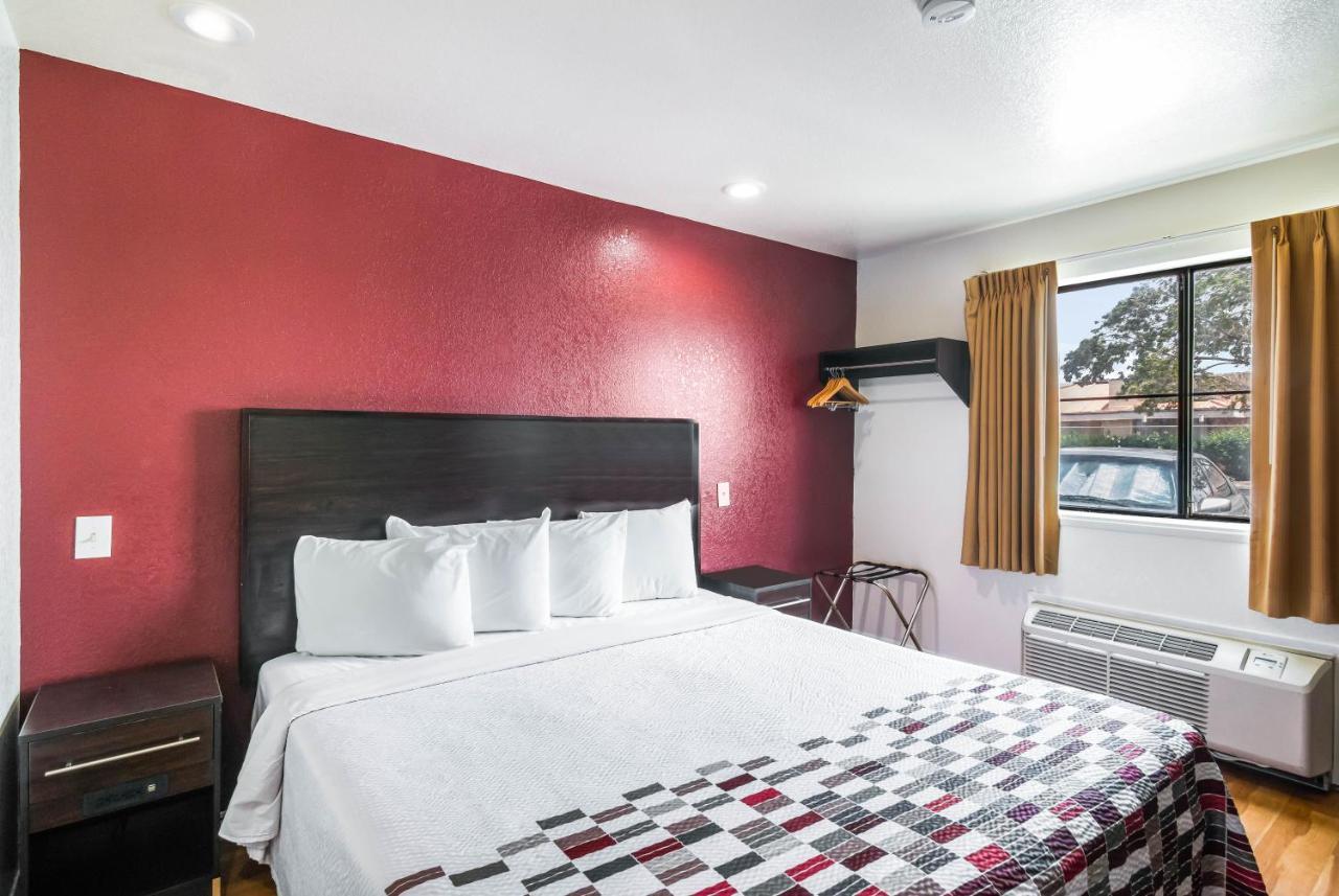 Red Roof Inn Palmdale - Lancaster Exterior photo